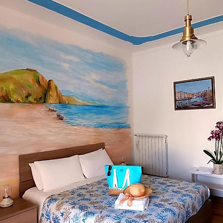 Casa Laura Bed & Breakfast Terracina Dış mekan fotoğraf